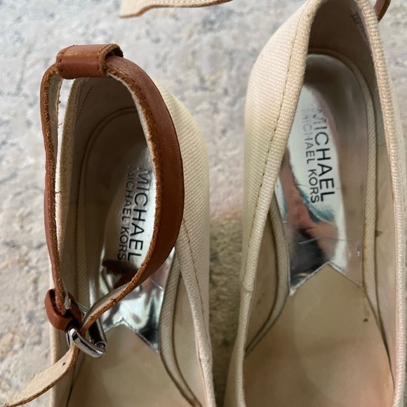 Michael Kors wedge sandels - Picture 3 of 8